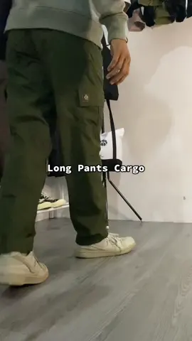 Dritto Long Pants Cargo #ootdmen #ootdfashion #outfitmen #outfitpria #outfitcowok #cargopants #celanacargo #totebagkanvas