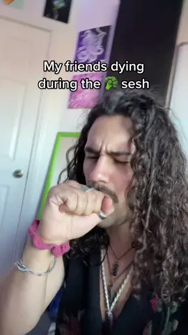 Tag your friend whos always tapping out early #🍃sesh #takeyouhigher #indieartists #canthang #oiudtok #saidtoomuch #noquitters