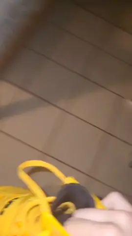 Me caí al piso al final puñeta