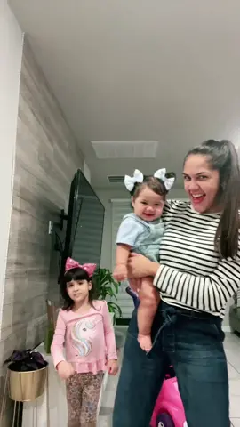 Ya paso de moda pero Paulina Ama hacer este tiktok 😂😂😂 #babygirl #babytiktoker #babytrend #trending