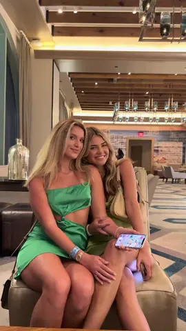6 girls, 3 days, 1 island🥂 #thebahamas #bahamas #travel #girlstrip #gno #summermornings #Summer #minivlog #bikini