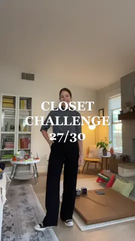 Hoping this Bill Withers track will relieve the massive amount of anxiety im feeling rn. #OOTD #minimaliststyle #nospendjune #nospendchallenge #closetchallenge #size6fashion