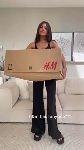 h&m haul anyone?? #hm #haul #fyp #foryoupage #hmhaul