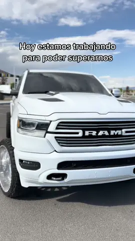 #trucksoftiktok #trokiando #ram1500 #americanforce #americanforcewheels #24x14 #24x12 #lifted #suelo #fyp #guanajuato #26x14 #parati #5thgen #5thgenram