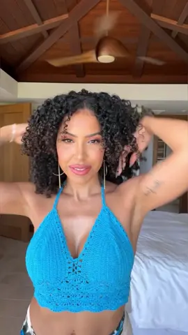 Drop any curly hair travel tips in the comments 🙏🏽 #konahawaii