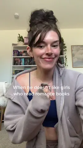 It’s a no from me #BookTok #bookjokes #booktokhumor #booktokcommunity #girlswhoread #readingisfun #romancebooks #spicybooks