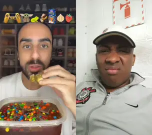 #dueto com @baderalsafar #faminto #comedetudo #pecadodagula #duetodecomida #diabetico #docesgourmet #chocolates #comilão #gordices #fomeeeee #reacttiktok ASSISTA TAMBÉM ESSE VIDEO @_rulee