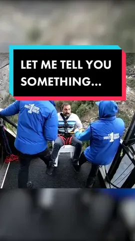 LET ME TELL SOMETHING 🤣 #viraltiktok #canyonswing #funnyvideos #funnytiktok #chair #funnymoments