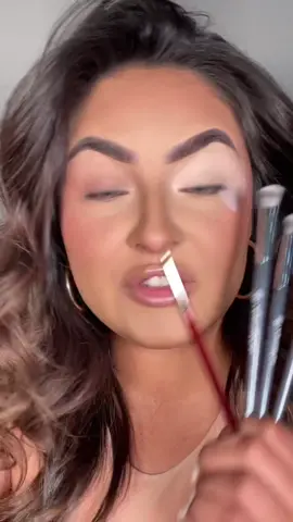#stitch with @makeupbyalinnaa simple and Beautiful! 😍 #lunarbeauty @MannyMua @J.Cat Beauty @BK Beauty #makeup #eyeshadowtutorial #glittereyeshadow #makeuptiktok