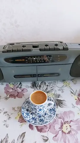 #zamangeriaksın #nostalji #dolapdüzeni #eskiradyo #göndermüziği #ferditayfur #arabeskseverler #kahvedurumları #kahvereelsleri #damarşarkılar #teyipkaseti #niğde