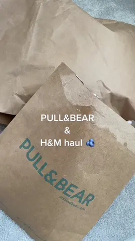 Small holiday and work haul 🌺#holiday #workoutfit #pullandbear #pullandbearhaul #HMhaul #Summer #fypage