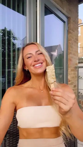 🍋 Frozen Protein Bars @misfitshealth  ‘KIRSTY20’ to stock up! #ifyouknowyouknow #proteinbar #misfits #protein #snacks #FitTok #Fitness #fitnessgirl
