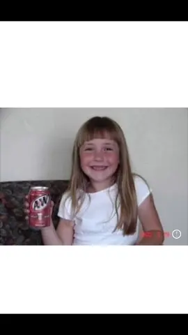 I think tiny hannah would think im cool and thats enough for me man 🦅 also my sidebangs in middle school were so 💀