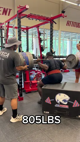Every day you wake up you have one job: to be better than yesterday. #CHASINGR8NESS #mevsme #trusttheprocess #builtdifferent #throwersnation #rickssen