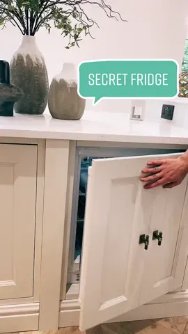 Loving these dummy doors we created with @Howdens, so the cupboards looked symmetrical we had dummy doors installed on the fridge and freezer 🧡 #woodworking #joinery #kitchenware #kitchendesign #elmbridge #kitchenrenovation #renovationproject #interiordesign #houseoftiktok #homedecor #housedesign #fyp #trend