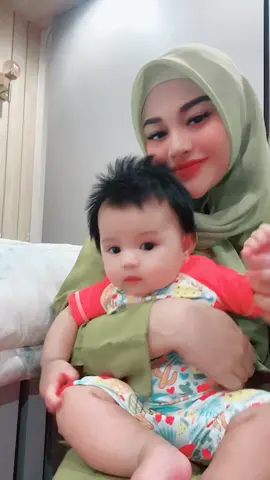 Full senyumin sayang🥰 Apalagi ada DISKON 70% di TOKO BAHHAGIA hari ini jam 7 malam! JOIN yaaa😍