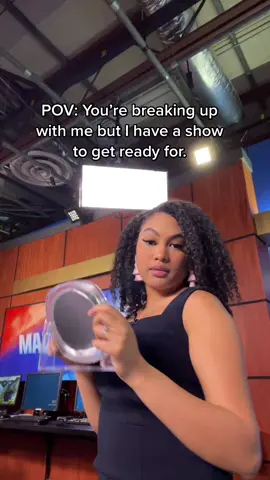 This trend is so funny lol. #anchor #trendingsound #news #tv #tvanchor #tvnewslife #journalism #tv #yourbreakingupwithme