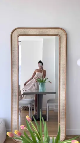 WFH mornings 🌷.                                      #morningroutine #morningroutineaesthetic #grwmroutine #amorninginmylife #nycapartment #aestheticapartment