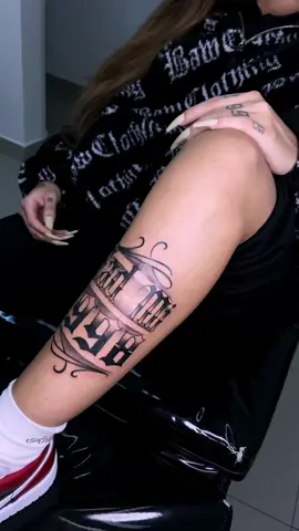 BAD MI - 1998 😈 Trampo que fiz na @MIRELLA | BAD MI ano passado ✨