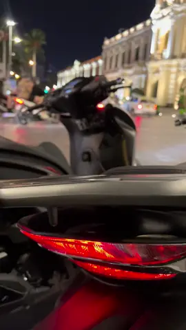 Tiểu 350 cháy phố 🐔 #sh350i🚀  #phodibonguyenhue
