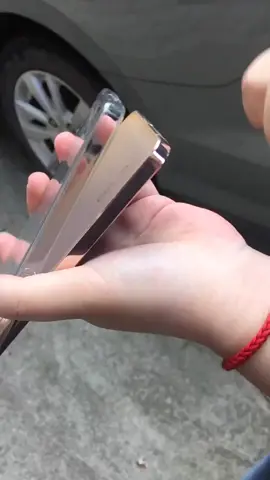 What kinda paint is this!