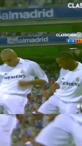 #ronaldo9 #robinho #realmadridlegends #realmadrid #brazil #selecao #dancefootball #footballtiktok