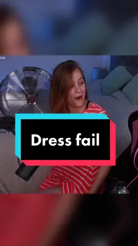 Why streamers should ALWAYS wear safety pants on stream 😂😂 #twitchclips #streamer #twitch #twitchfails #twitchfunnyclips #twitchfunnymoments #livestreamfails #gamer