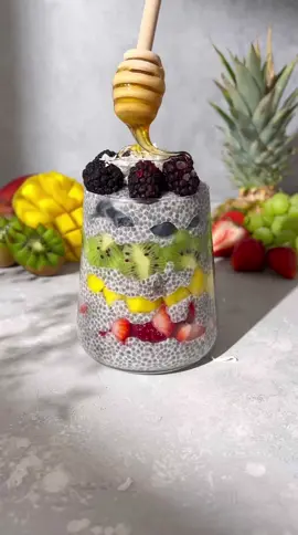 Rainbow chia seed pudding🌈 #chia #chiaseed #chiaseedpudding #chiaseedpuddingrecipe #chiaseedpuddingideas