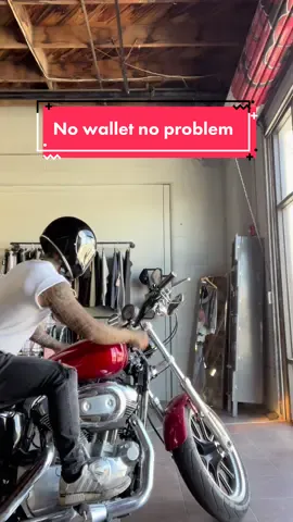Never using a wallet again 🤝 #LifeHack #money #funny #foryou