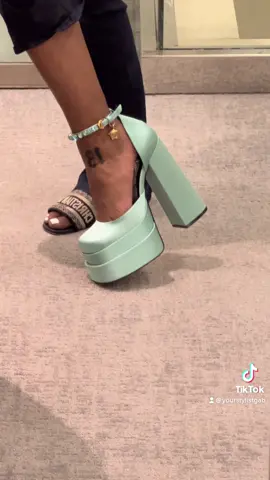 New shoes that hit the Saks floor here in Atlanta. Which one was your favorite??? 😍😍😍 #PlutoTVIsFree #fyp #viral #saks #fashioncommentary #fashioncomedy #designer #saksstylist #blackgirlsinluxury #fashiontiktok #blackgirlluxury #heels