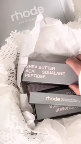 obsessed to say the least #rhode #rhodeunboxing #rhodeskin @rhode skin @Hailey Bieber #haileybieber #skincare #skintok #makeup #glazeddonut