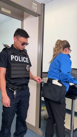 Cop gives money to his Tsa agent!