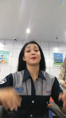 @giokvaniw_
