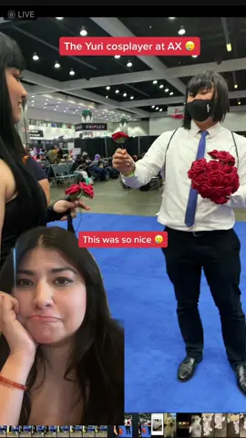 I met my brother at #animeexpo2022 #greenscreen #spyxfamily  #yorforger #spyfamily#spyxfamilymanga#spyxfamilyanime#yor#anime#manga#animetiktok#animefyp#animecosplay#cosplay#yorforgercosplay#animeexpo#ax#animeexpola#animeexpolosangeles