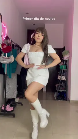 Al año se desbloquea nuevo personaje😛 ib: @Vanessa Chen 💖 #outfits #primeracita #bf #gf