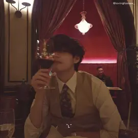 🎻 #thv #taehyung #bangtan #kimtaehyung #jazz @vani.thv_