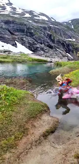 Easy jump I said, obviously not.🤣 #funny #fails #norwayhiking #fyp #fypシ @anjatoolo