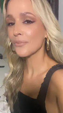 Okayyy 🤩 #motd #makeuplife #makeupartist #makeup #maquillaje #mua #maquillajedeldia #softglam #datelook