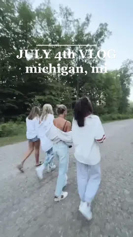 most wholesome fourth weekend #michgian #lakeside #Vlog #fyp @Lars @Shelbjohns @franferre @Jenna Sears