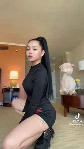 Bella Poarch Bussin It!                                       #tiktok #tiktokdance #tiktokchallenge #bellapoarch #bussit #bussitchallenge🔥 #dance