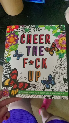 #dontdodrugs #fckaddicition #recovery #color #wastetime Aduld coloring books are great sober fun!! 😏