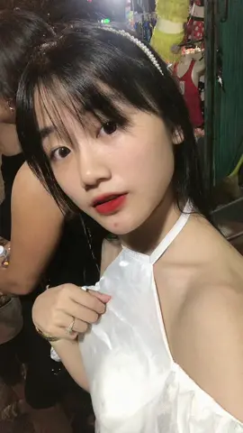#cute #xuhuong em và biển 🤣