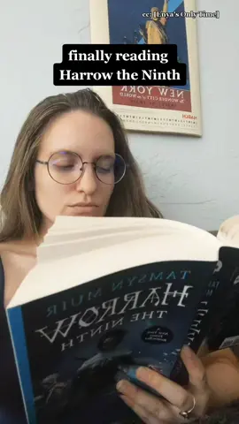 I'm crying, this is so funny #BookTok #lgbtbooktok #lgbtbooks #scifibook #scifibooktok #books #harrowtheninth #harrowhark #harrowharknonagesimus #gideontheninth #nonatheninth #thelockedtomb