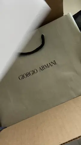 pr from @Armani beauty?! ahh thank you so much! #armanibeauties #armanilippower #armanibeauty #prunboxing #contentcreator