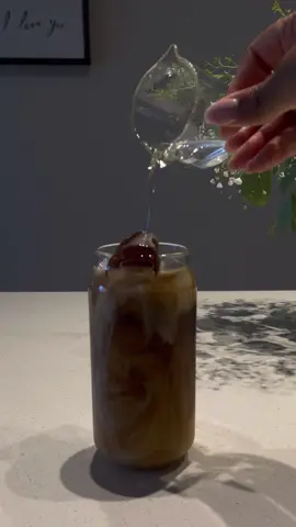 Happy Monday 🤎 #asmr #asmrsounds #fyp #foryoupage #coffeetiktok #icecoffeerecipe #foryou #coffeetok #starbuckscoffee #amazonfinds #coffeevideos