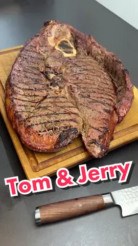 Huge enough⁉️ Tom & Jerry Steak 🥩 EAT or PASS⁉️ credit 📸 @Bees_and_bbq_drievorden   #Dryaged #Butcher #steak #steakdinner #steaklover #steaks