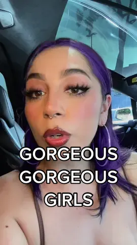 Are YOU a gorgeous gorgeous girl 🫡🤨🫵🏼 #welovebadbunny #justlatinathings #latinatoks #latinatiktok #lalatina #elconejomalo