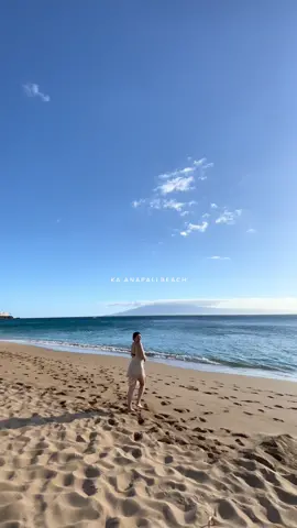 this beach was empty😮 #hawaiitiktok #hawaiitravel #hawaii #mauihawaii #lahaina