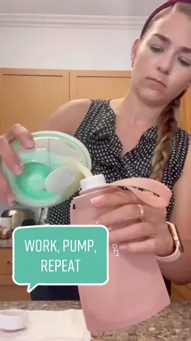 Gotta love that double chin angle 😂 @momcozy @elvie #breastfeedingmom #pumpingmom #workingmom #breastfedbaby #breastfeeding #elviepump #elviestride #momcozy #momcozybags #MomsofTikTok #momswhotiktok #workingmom #momlife #momcontent #momcontentcreator #viralvideo