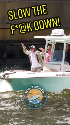 kid rages at the Boat in front for leaving a large wake! #wavyboats #haulover #hauloverinlet #hauloverboats #boats #boatfails #fyp #foryoupage #boatlife #boatsdaily #usaboatlife #haulovervideos #angry #rage #hauloversandbar